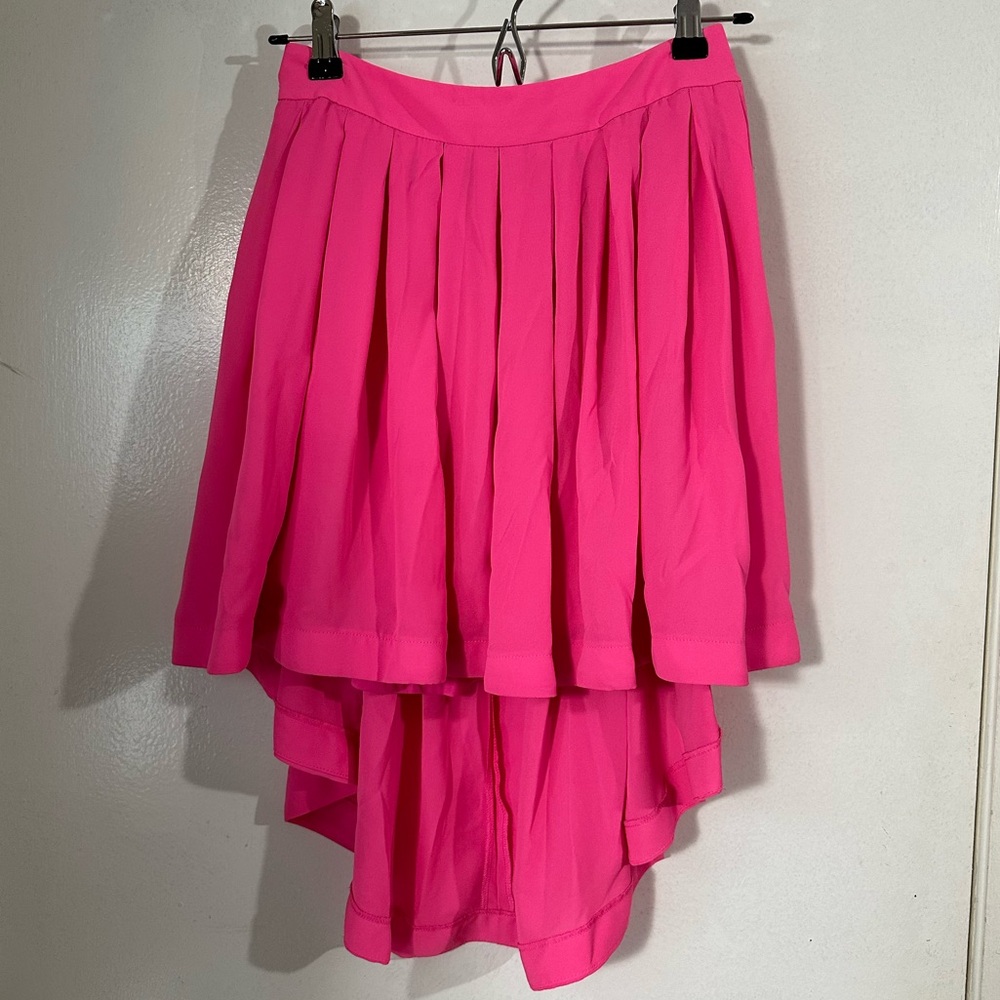 Express hi-low skirt